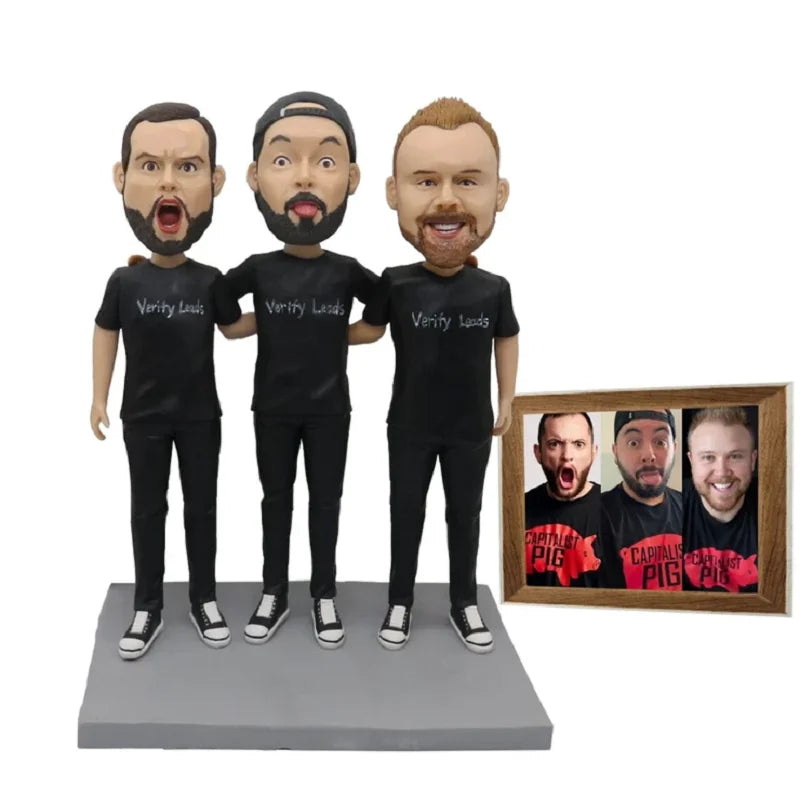 🔥🔥 Handmade Bespoke. Head-to-Toe Custom Bobbleheads Dolls, Personalized Figurines, Based on Your Photos - Diachris